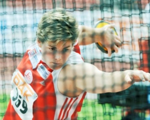 Harting und Müller gewinnen in Wiesbaden