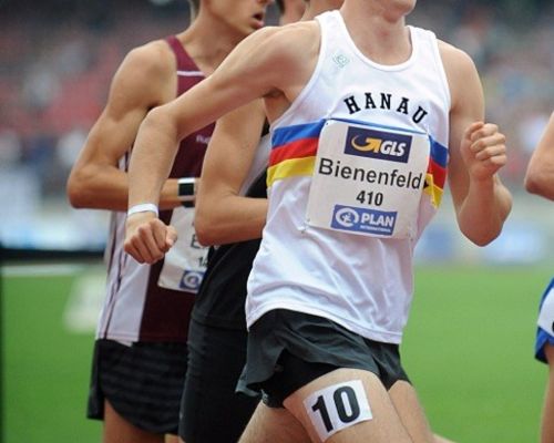 Aaron Bienenfeld (SCC Hanau-Rodenbach) knackt beim Indoor-Meeting in Boston den deutschen Hallenrekord über 5000 Meter