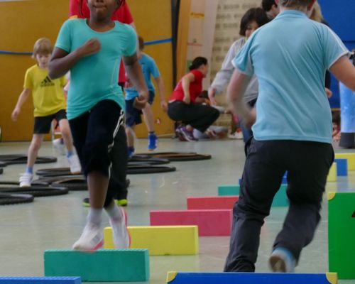 Kinderleichtathletik Teamwettbewerb am 27. April im Helmut-Schön-Sportpark in Wiesbaden