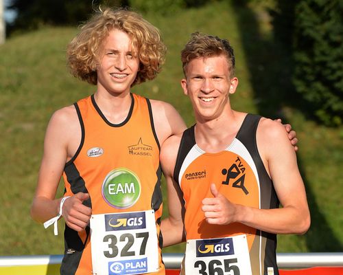 Vier Medaillen zum Auftakt der Jugend-DM in Rostock - Titel für Jan Dillemuth über 3000 Meter, Moritz Kleesiek holt im gleichen Rennen Bronze - die Hammerwerfer Michael Neuenroth (U18) und Kai Hurych (U20) ebenfalls Dritte