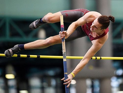 Hallen-DM im Mehrkampf ohne die hessischen Titelverteidiger Vanessa Grimm und Andreas Bechmann - Vorbereitung auf Freiluft-Events WM & EM steht im Fokus - Alexandra Scharf holte Bronze bei der DM in Leverkusen