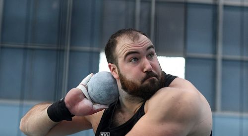 Die süddeutschen Hallen-Meisterschaften im Sportzentrum Kalbach endeten mit vier Titeln für die hessischen Männer. Zudem gab es beim Heimspiel noch drei Vizemeisterschaften sowie fünf dritte Plätze.