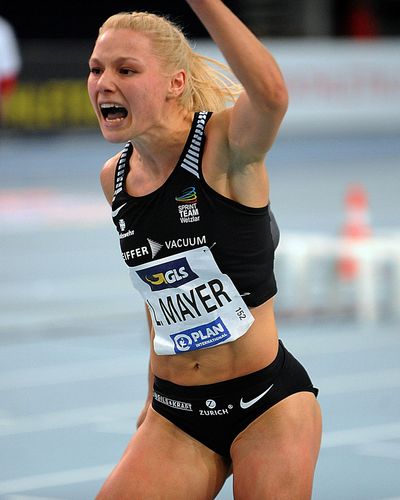 Erster DM-Tag in Leipzig endete mit zwei Medaillen für den HLV - Gianluca Puglisi Vizemeister im Weitsprung , Lisa Mayer als Dritte über 60 Meter zurück in der Erfolgsspur
