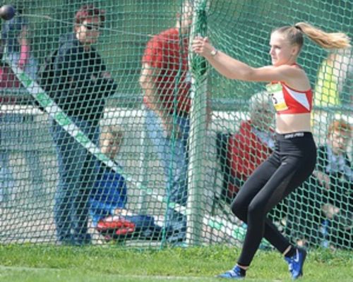 Mia Haselhorst beeindruckt im Wurf-Mehrkampf