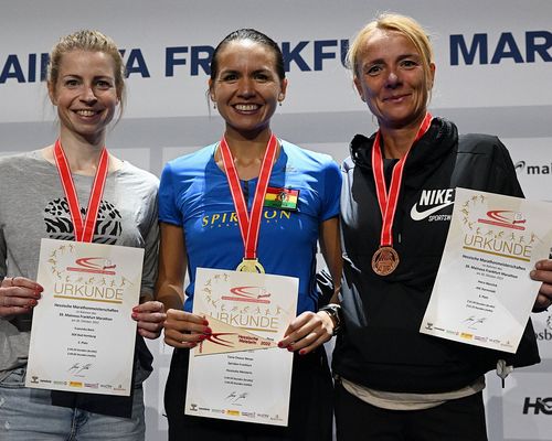Tania Chavez Moser und Gabriel Lautenschlager holen sich beim Frankfurt-Marathon die Hessentitel über die klassischen 42,195 Kilometer