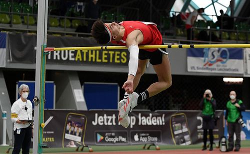 Mit gleich 20 Medaillen, darunter neun Titel, gab es für die hessischen Nachwuchs-Leichtathleten bei den deutschen Hallen- und Winterwurf Meisterschaften der U20 in Sindelfingen reichlich Edelmetall.