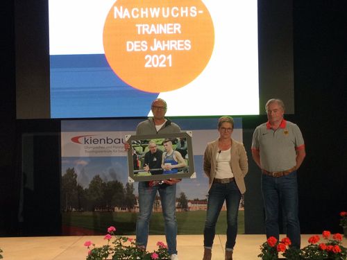 Peter Rouhi DLV Nachwuchstrainer des Jahres