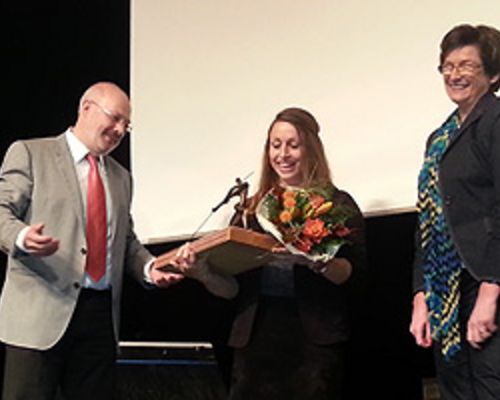 Kathrin Klaas mit HLV-Preis ausgezeichnet
