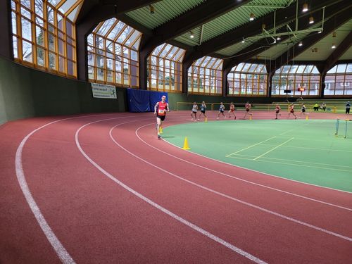 Kleiner Rahmen – gute Leistungen: Hessische Hallen-Meisterschaften der Senioren in Stadtallendorf erfolgreich stattgefunden