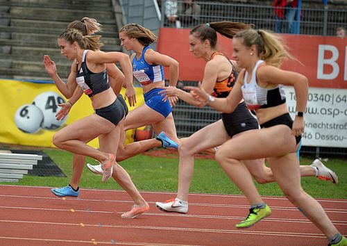 Hessisches Quintett in Sachsen-Anhalt unterwegs - Rebekka Haase gewinnt die 100 Meter, Michael Pohl beendet die Saison mit einem dritten Platz