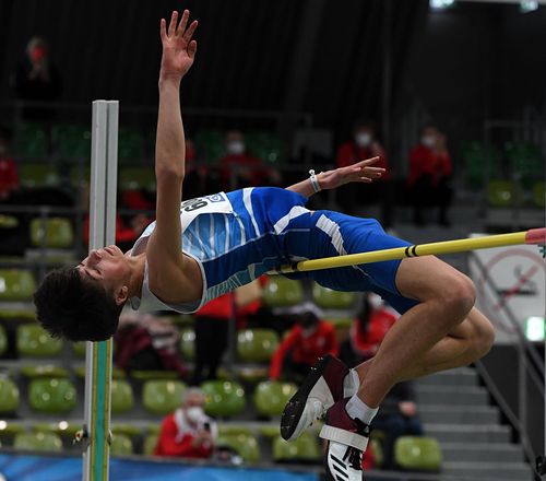 Mit gleich 20 Medaillen, darunter neun Titel, gab es für die hessischen Nachwuchs-Leichtathleten bei den deutschen Hallen- und Winterwurf Meisterschaften der U20 in Sindelfingen reichlich Edelmetall.