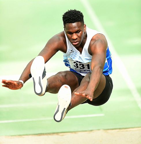 Mit gleich 20 Medaillen, darunter neun Titel, gab es für die hessischen Nachwuchs-Leichtathleten bei den deutschen Hallen- und Winterwurf Meisterschaften der U20 in Sindelfingen reichlich Edelmetall.