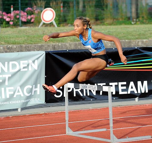 Wetzlar: Schnelles 100-Meter-Finale der Frauen, Lisa Mayer "back on track - starker Speerwurf