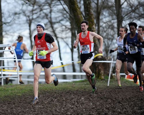 Jule Behrens und Anas Belfqih glänzen bei der Cross-DM in Sindelfingen mit "Gold" - auch im Seniorenbereich gab es reichlich Edelmetall