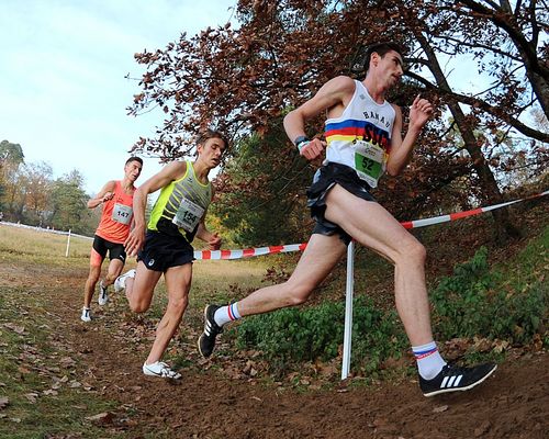 "Dresden Invitational run": Aaron Bienenfeld mit neuem "Hausrekord" auf der Halbmarathon-Distanz - Ilyas Osman liefert U23-Hessenrekord über 10 Kilometer ab