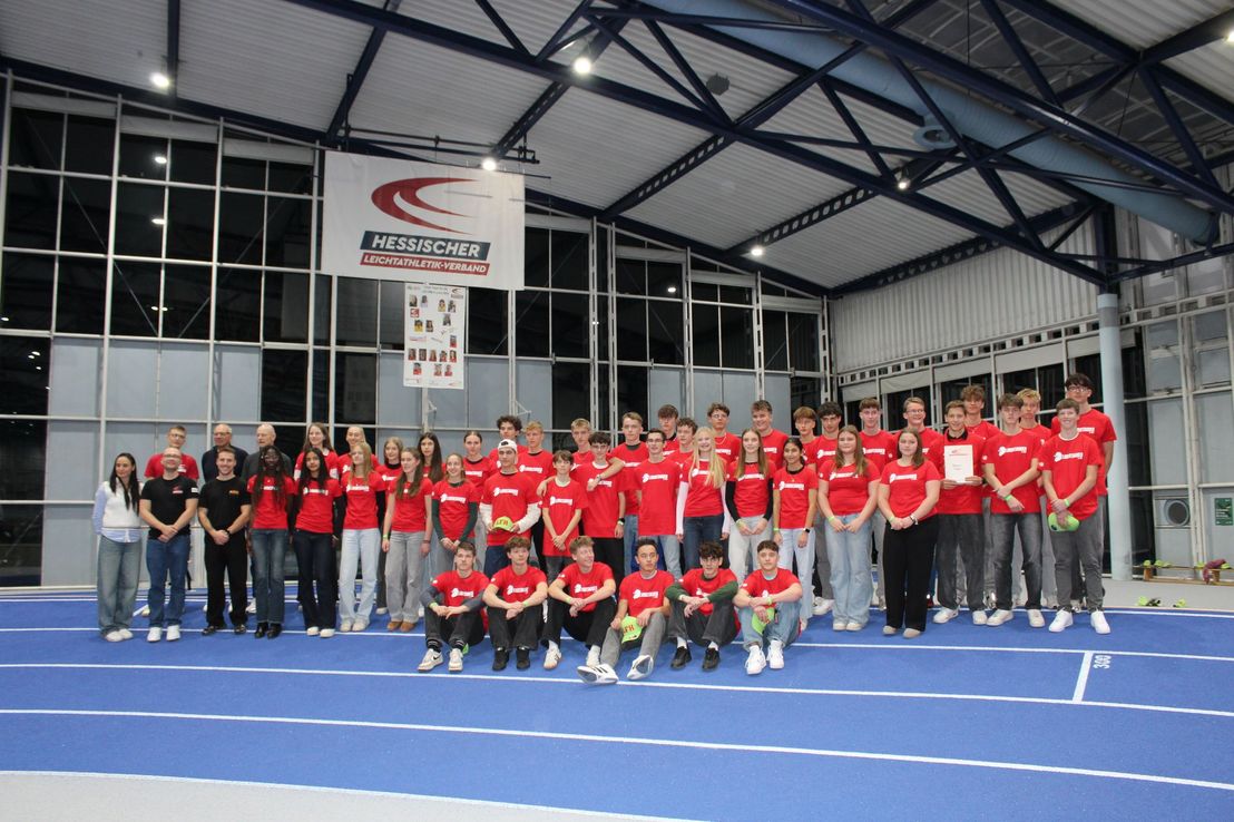 Neue Kaderathleten bei der Kadernominierung im Rahmen des HLV-Festes am 15.11.2025.