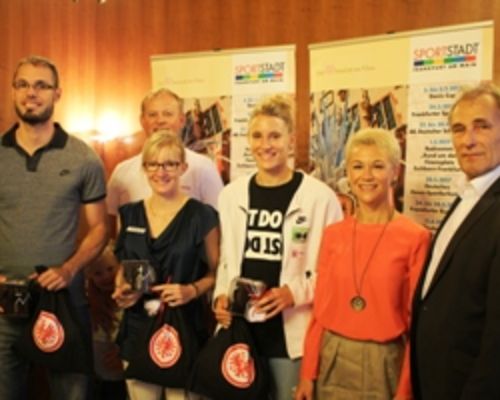 Eintracht-Leichtathleten von der Stadt Frankfurt zur WM nach London verabschiedet