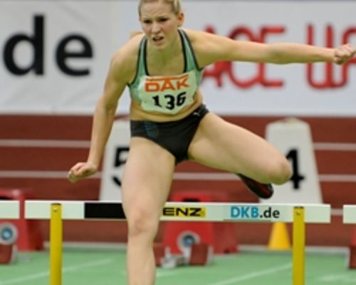 Erfolg mit dualer Karriere:   <br>Antonia Werner läuft Hessenrekord