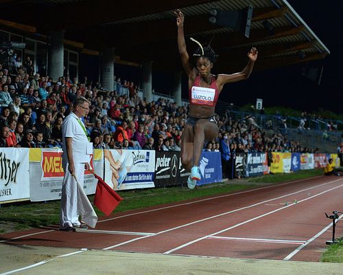 Hessisches Quintett in Sachsen-Anhalt unterwegs - Rebekka Haase gewinnt die 100 Meter, Michael Pohl beendet die Saison mit einem dritten Platz