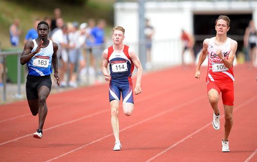 Top-Zeiten beim Königsteiner Burgmeeting über 1500 Meter - Christoph Schrick glänzt mit Hessenrekord in der U18