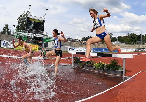 Deutsche Meisterschaften U23 in Koblenz (1. Tag): Vizemeisterschaft für Christoph Gleixner mit "SB" im Hammerwerfen - jeweils "Bronze" für Bastian Mrochen (5000 Meter) sowie Max Lehl (Stabhochsprung)