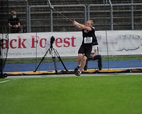 WM und EM-Norm! Kai Hurych packt bei den Werfertagen in Halle "den Hammer aus" - der U20er übertrifft die 70 Meter. Tagessiege auch für Tim Steinfurth (U18,Hammer) und Lilly Urban (U20, Speer)